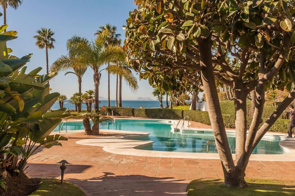 Alcazaba Beach Apartment Estepona Exterior foto
