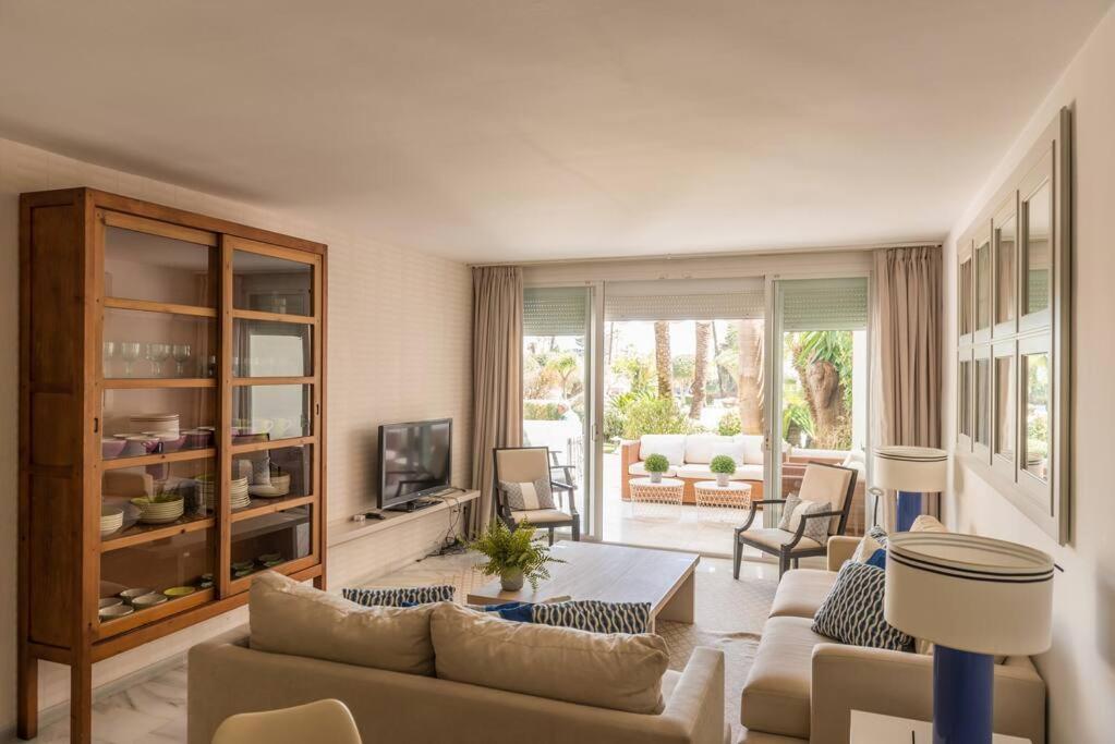 Alcazaba Beach Apartment Estepona Exterior foto