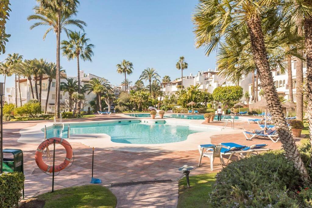 Alcazaba Beach Apartment Estepona Exterior foto